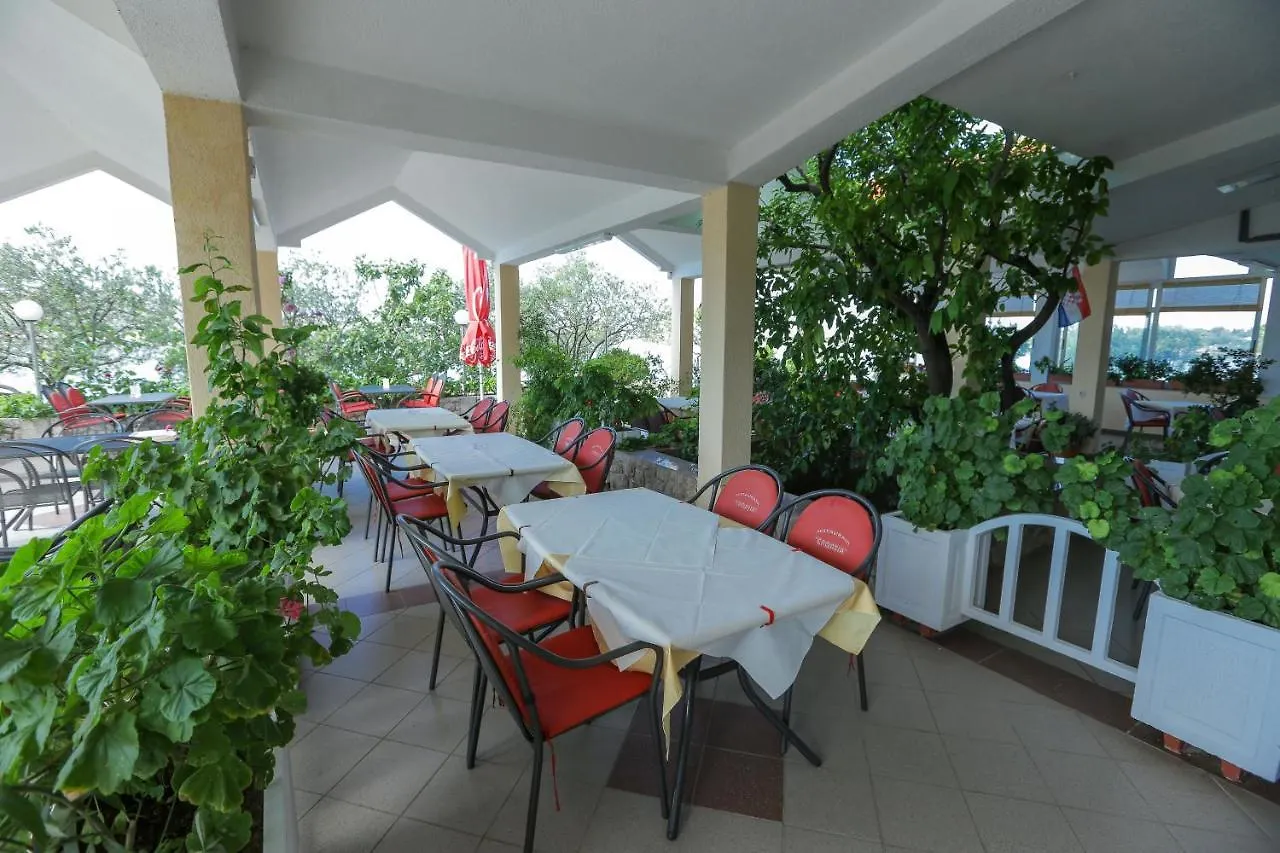 スタリグラード Pansion Croatia Bed & Breakfast